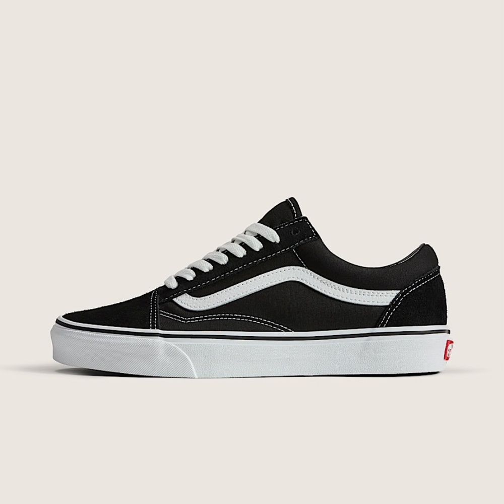 VANS Old Skool Shoe Black/White Size 7 Women’s